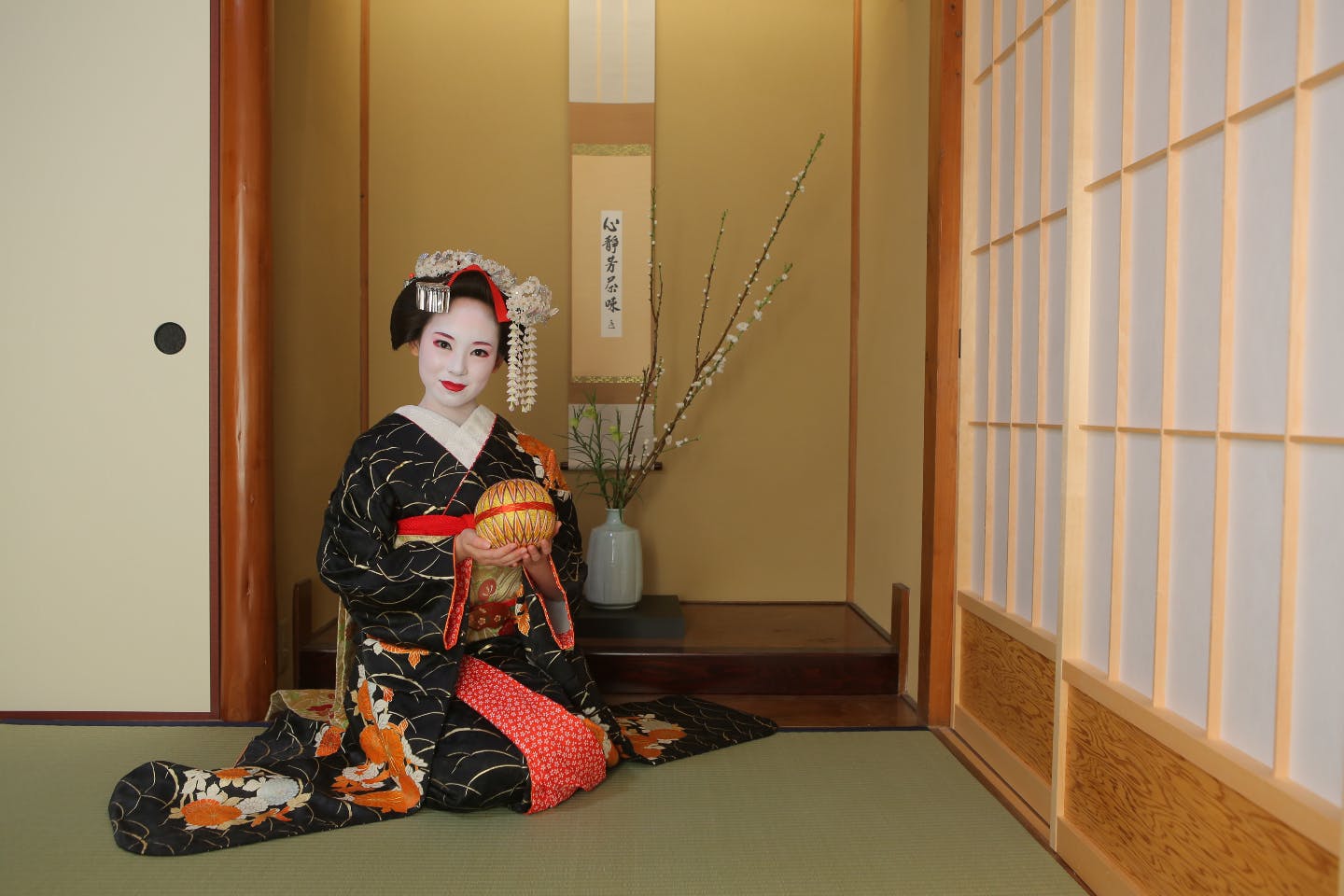 【舞妓お座敷プラン】こだわりぬいた本物の舞妓体験を提供
