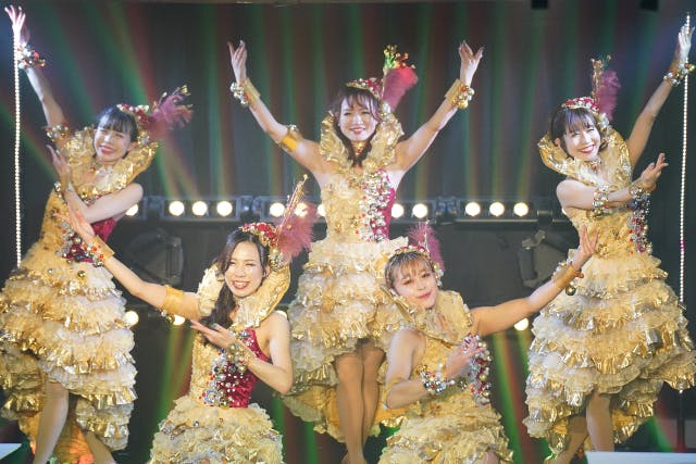 【横浜・ショー】横浜で元気になれる☆本格ダンス＆ものまねショー（込々でお得コース）