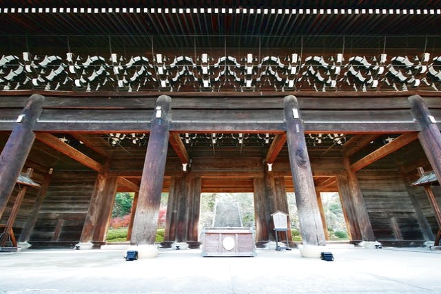 【京都府・京都市・ガイドツアー】徳川家の建築仕事人！知られざる歴史人ツアー ～中井大和守～＜専用車1台8名様限定＞