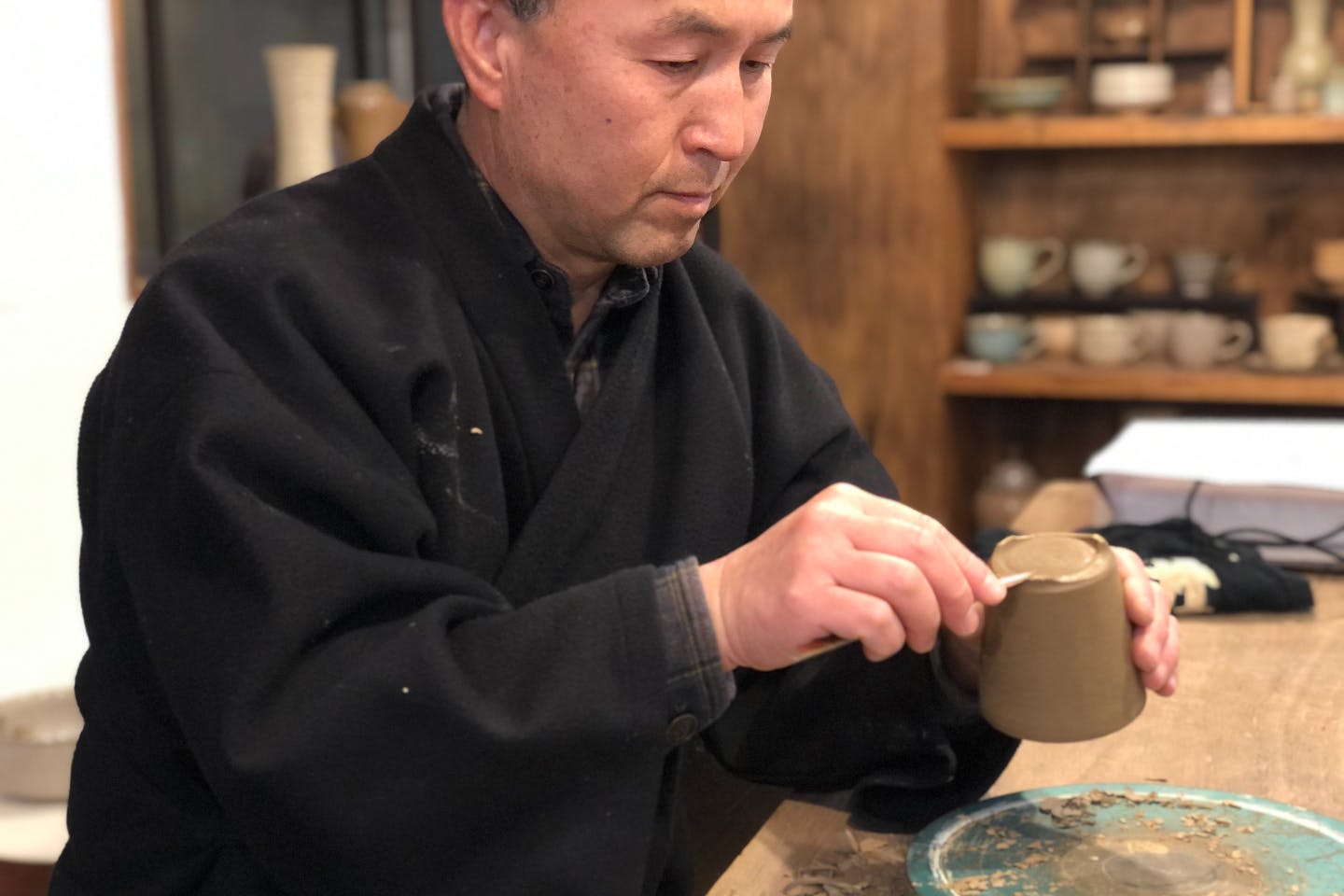 【陶芸体験・奈良】近鉄奈良駅徒歩3分！大塩さんこだわりの「ここでしか使えない土」で本格赤膚焼体験！明るく優しい指導が人気！