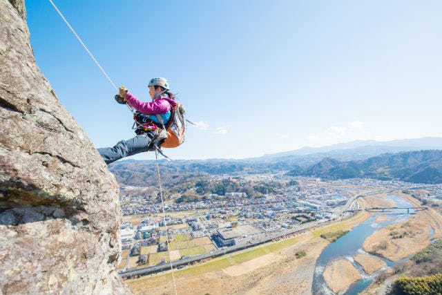 【静岡・伊豆市・ラペリング】まるでプロのレスキュー隊！城山でラペリング体験