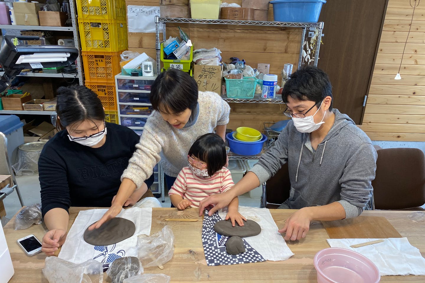 【千葉・南房総・手びねり】うれしい2個焼成！講師は現役の陶芸作家！初心者向け陶芸体験