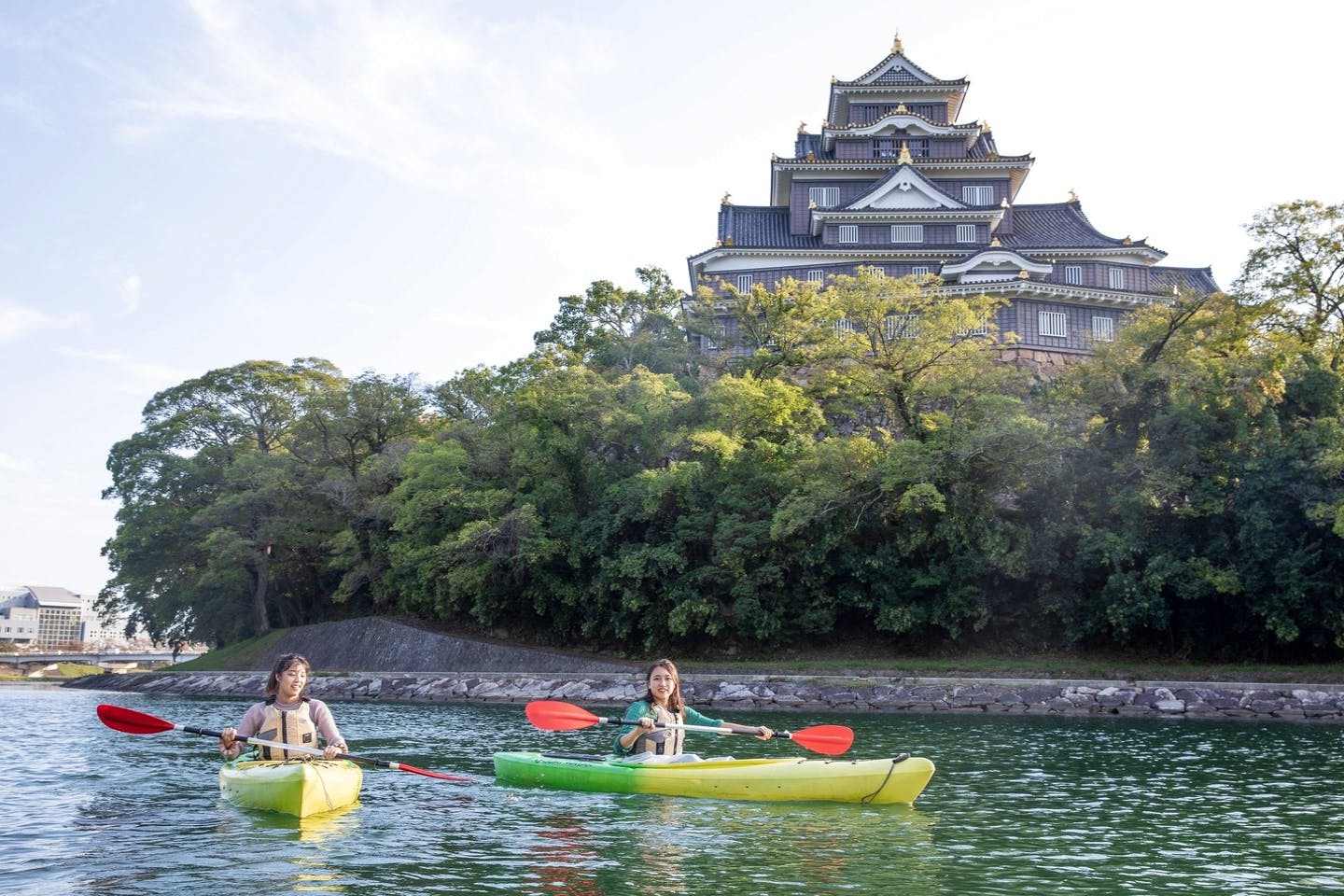 【岡山県・岡山市・カヌー】岡山城と後楽園のキャッスルビュー！カヌーエコツアー体験（120分）
