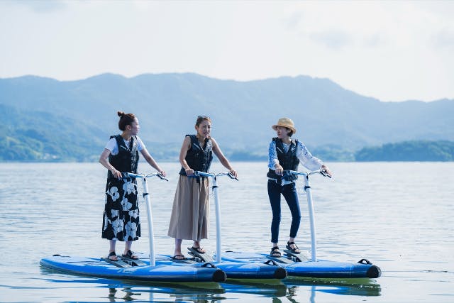 【浜松・浜名湖】まるで湖上のサイクリング♪自転車感覚のペダルSUPで浜名湖ゆったり